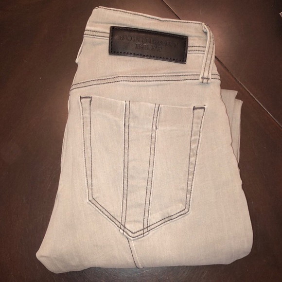 Burberry Brit Bexton Skinny Leg Jeans, Size 28. - Picture 15 of 16